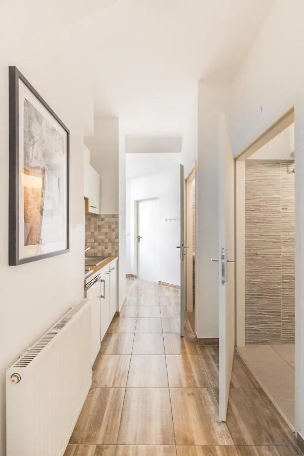 Apartment Xxxl Bed/ Free Parking/ Central Vienna